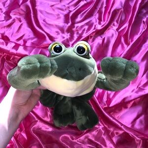 NWT! Flopsies Collection 8” Green Frog Black Spots Plush Stuffed Animal Toy